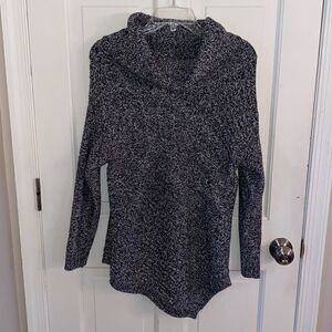🔥3/$20🔥 New York & Company turtleneck sweater size XS